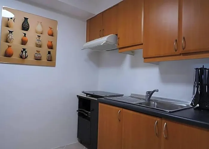 3br Unit At Bgc Forbeswood Parklane Apartamento